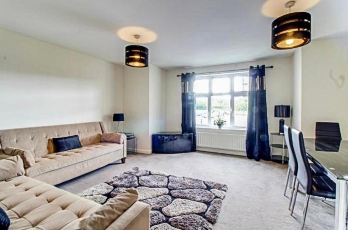 The Wickets - 2 Bedroom Apartment Overlooking Cricket Club Marton-in-Cleveland Kültér fotó