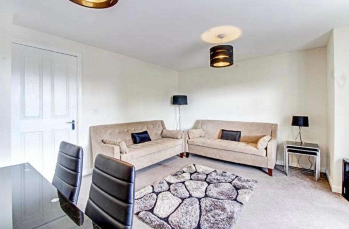 The Wickets - 2 Bedroom Apartment Overlooking Cricket Club Marton-in-Cleveland Kültér fotó